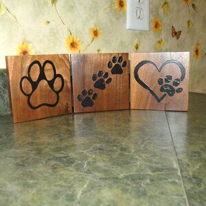 Three Panel Wood Paw Print Table or Desk Top Display, Dark Finish